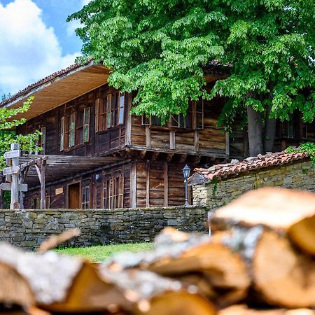 Guest Houses "Zlatna Oresha - Complex" زيرافنا المظهر الخارجي الصورة