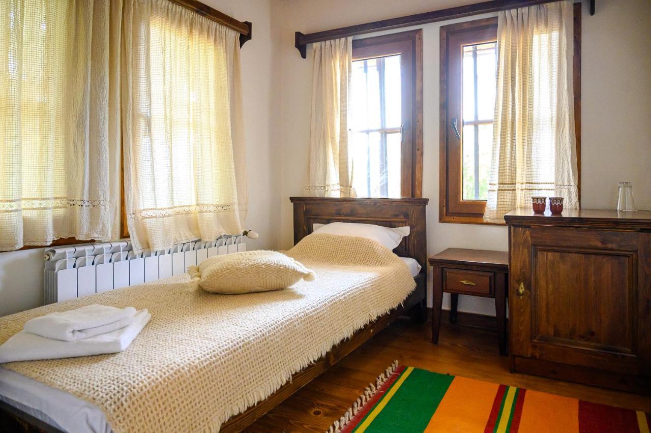 Guest Houses "Zlatna Oresha - Complex" زيرافنا المظهر الخارجي الصورة